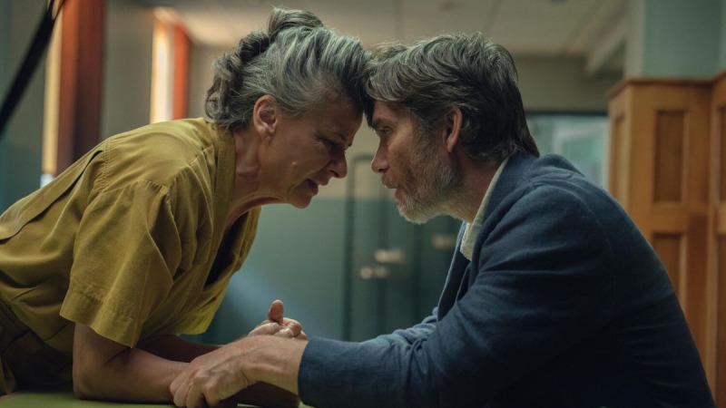 На Netflix вышел новый фильм со звездой "Оппенгеймера" Киллианом Мерфи