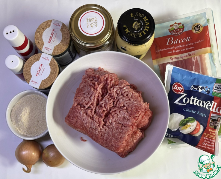 Рулетики из фарша в сливочном соусе