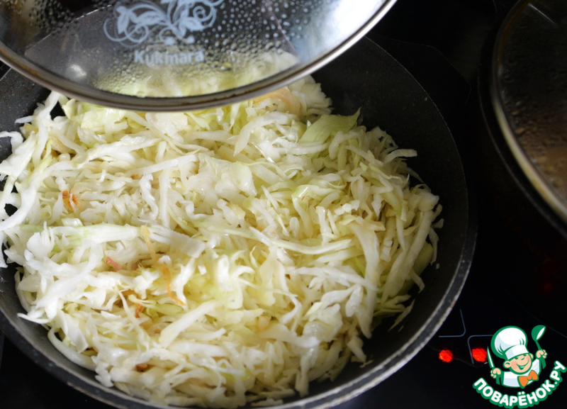 Утиные ножки с тушёной капустой