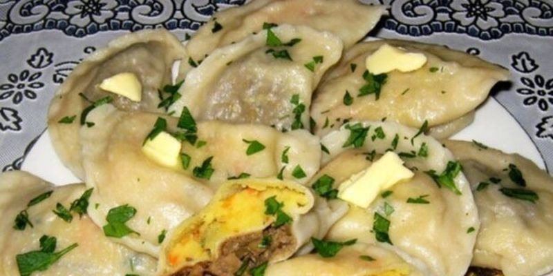 И картошка, и мясо сразу: рецепт двойных пельменей для удовольствия в квадрате