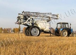 Обприскувачі для трактора: категорії техніки та її переваги