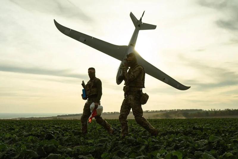 СМИ: Украинский дрон упал в РФ, на рекордном расстоянии от линии фронта