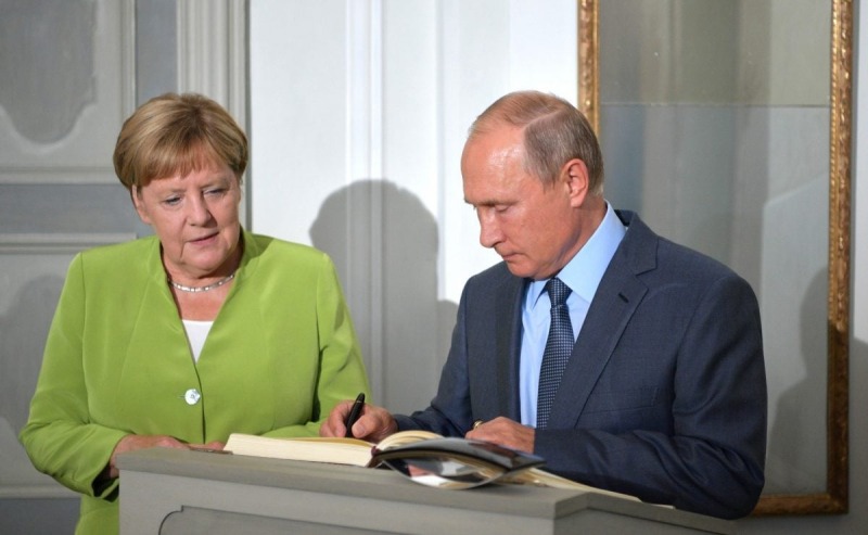 СМИ: Меркель скрывала планы Путина по шантажу ЕС газом