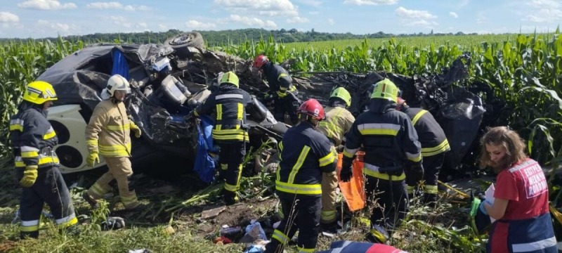 В Ровенской области автоцистерна столкнулась с маршруткой, много погибших