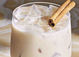 Прохолодний літній коктейль зі згущеним молоком: знадобиться всього 5 інгредієнтів