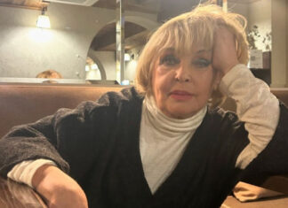 Ада Роговцева впервые после госпитализации обратилась к своим зрителям: «Нас никто не защитит»