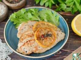 Жареное куриное филе с лимоном