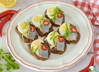 Бутерброды с селёдкой и яйцом