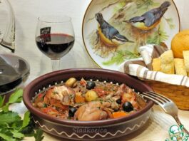 Петух по-бургундски ( «Coq au vin»)