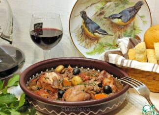 Петух по-бургундски ( «Coq au vin»)