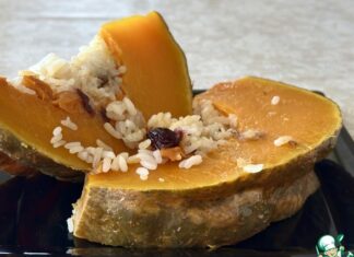 Жаба с рисом и сухофруктами