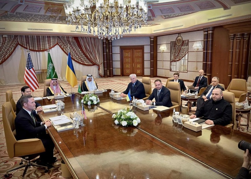 СМИ: Для Москвы стало сюрпризом совместное заявление США и Украины о готовности к 30-дневному перемирию