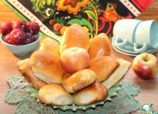 Пирожки с яблочной начинкой