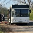 Россия ударила дроном по автобусу в Марганце: 9 человек погибли | ФОТО