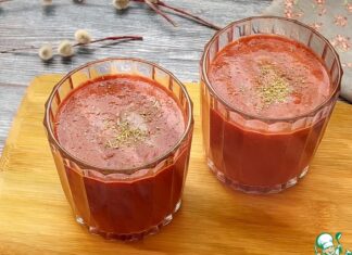 Свекольный смузи с яблоком и черносливом