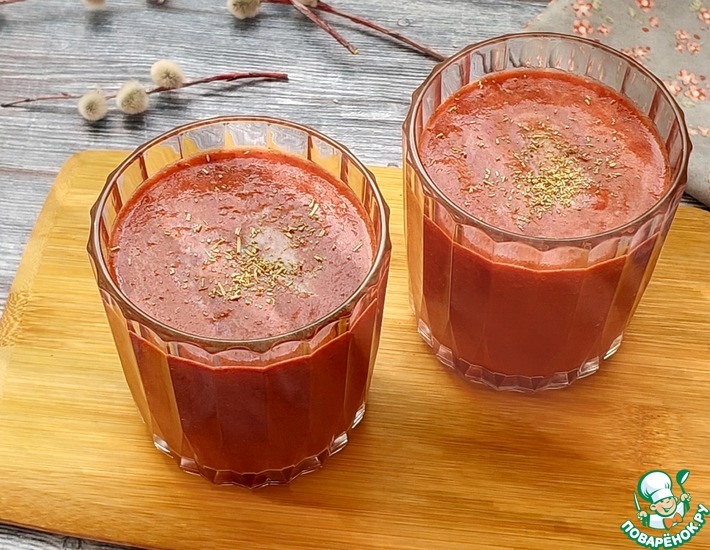 Свекольный смузи с яблоком и черносливом