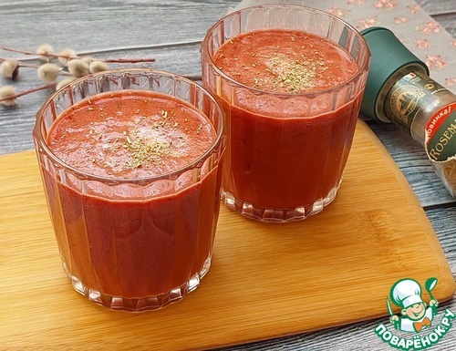 Свекольный смузи с яблоком и черносливом