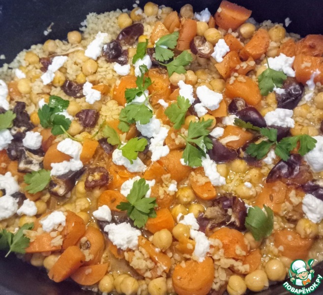 Запеченная морковь с нутом, финиками, фетой
