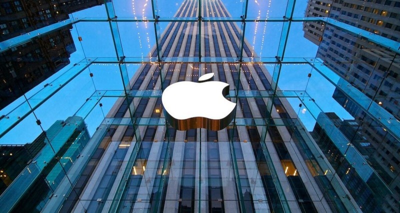 Apple оценила, что пошлины Трампа обойдутся ей как минимум в $900 млн в этом квартале