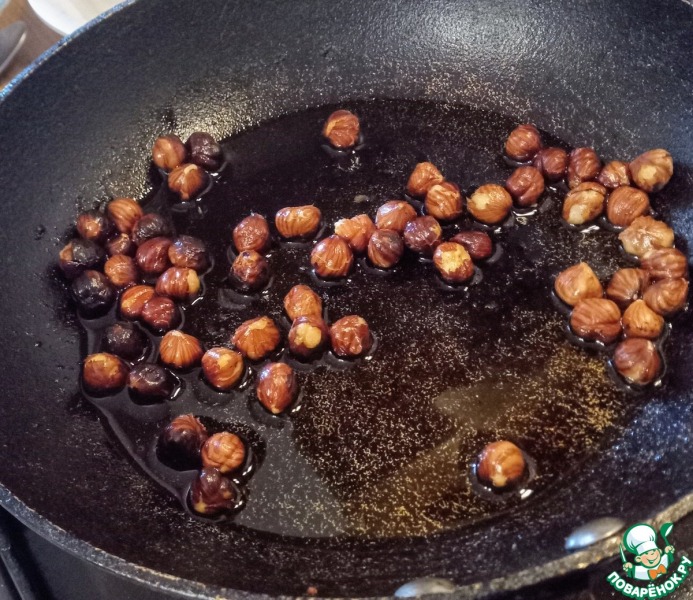Цуккини с фундуком, мятой и пармезаном