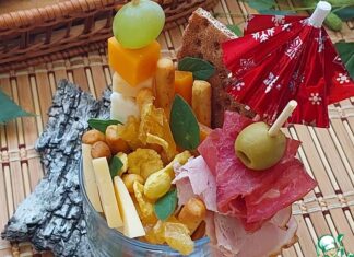 Фуршетный стаканчик «Фруктово-сырно-мясной»