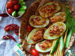 Картофельные лодочки с индейкой и сулугуни