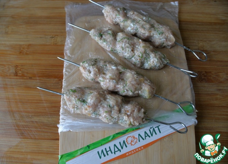 Кебабы из индейки с быстромаринованными помидорами