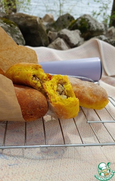 Морковные пироги с индейкой