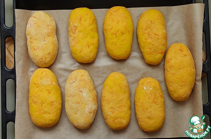 Морковные пироги с индейкой