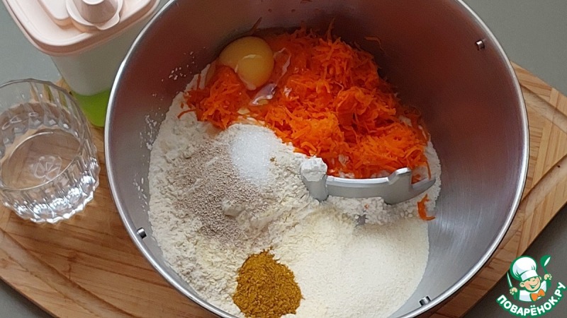Морковные пироги с индейкой