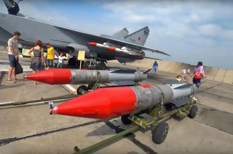 Пентагон сообщил о появлении у России новых ядерных ракет класса «воздух-воздух»