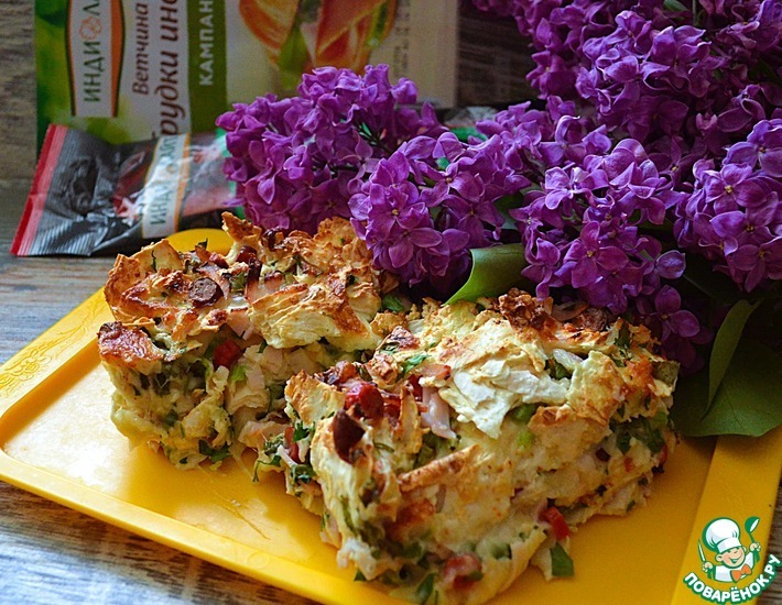 Пирог из лаваша с ветчиной и колбасками
