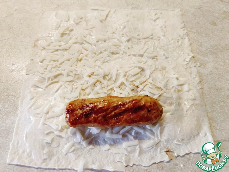 Пятачки из лаваша с сосисками