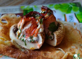 Шампиньоны с ветчиной и сыром