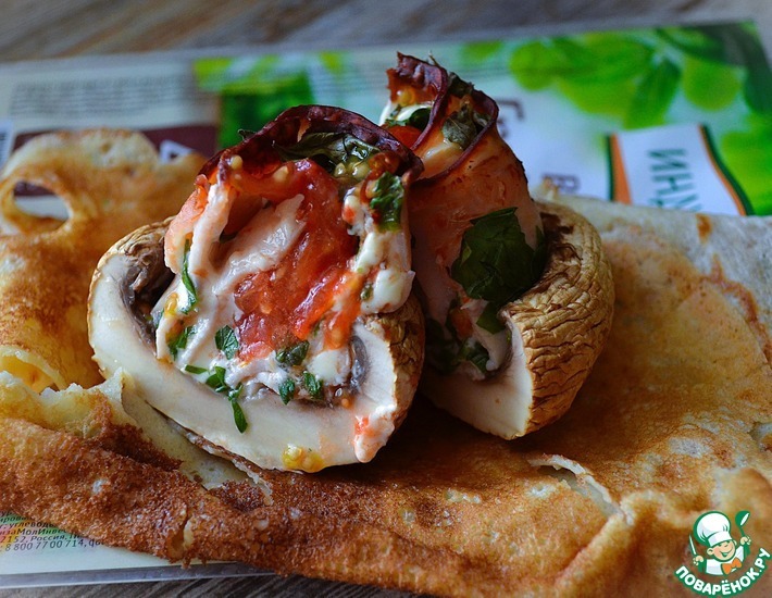 Шампиньоны с ветчиной и сыром