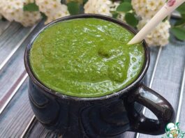 Шпинатный смузи с абрикосом и манго