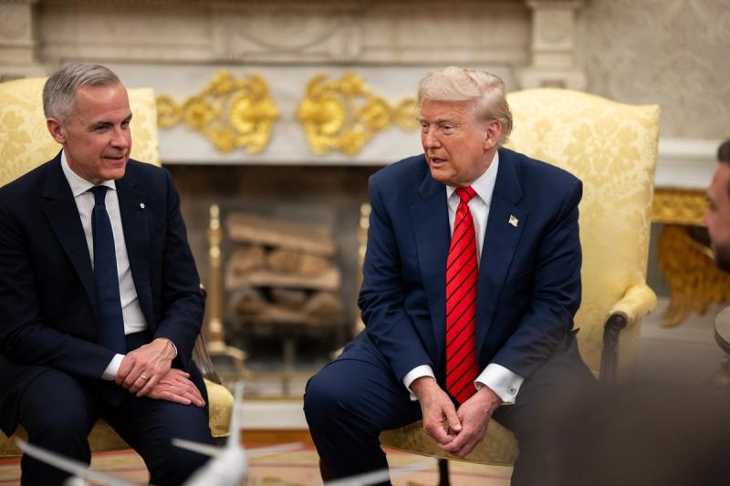 СМИ: Трамп и Карни во время первой встречи обсудили войну в Украине