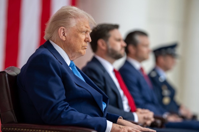 СМИ: Трамп впервые серьезно рассматривает возможность введения санкций против РФ