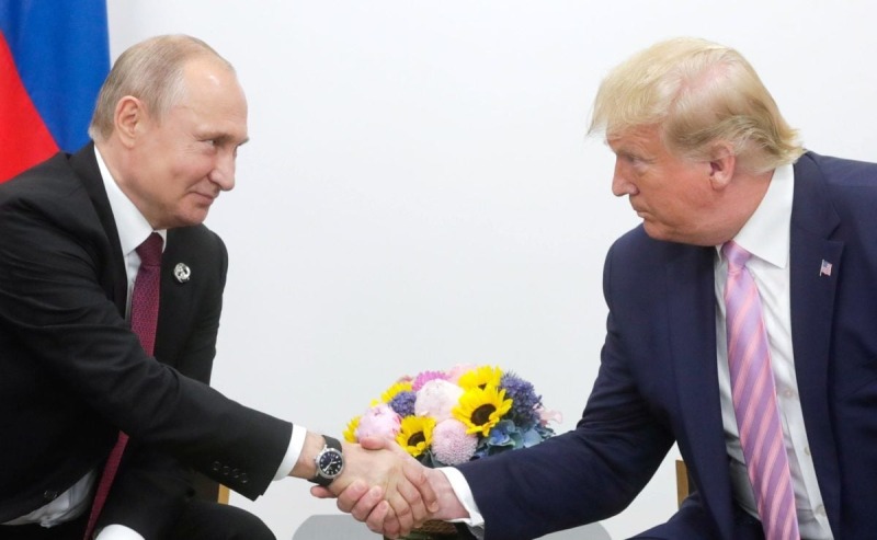 The Atlantic: Трамп чувствует себя униженным Путиным, но все равно хочет сделку с РФ