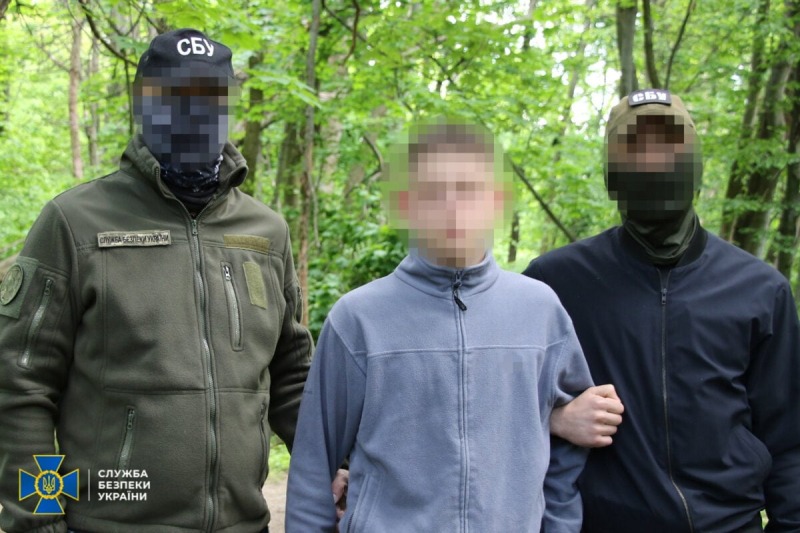 Завербованный ФСБ подросток готовил теракт в Киеве. Он уже был под домашним арестом за поджог военных авто | ФОТО