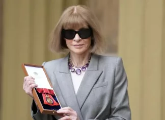 Анна Винтур покидает пост главреда американского Vogue после почти 40 лет работы