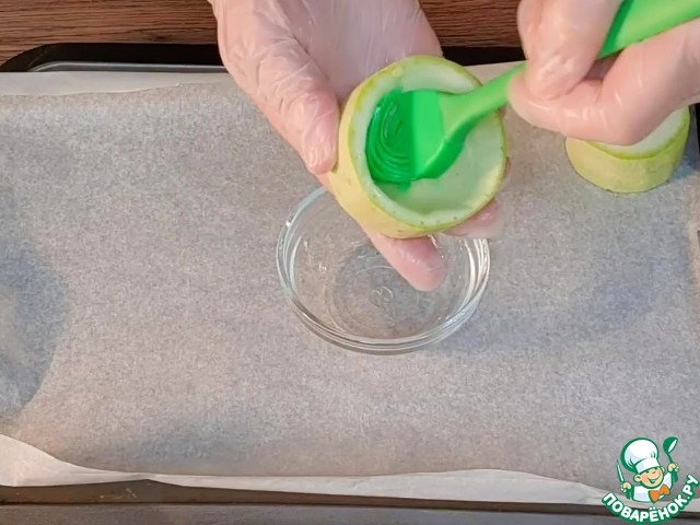Аппетитная закуска из кабачков и индейки