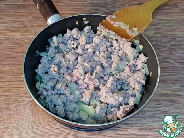 Аппетитная закуска из кабачков и индейки