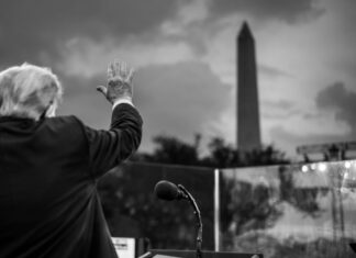 Безусловная капитуляция!: Трамп говорит, что знает, где скрывается Хаменеи и пока убивать его не будет