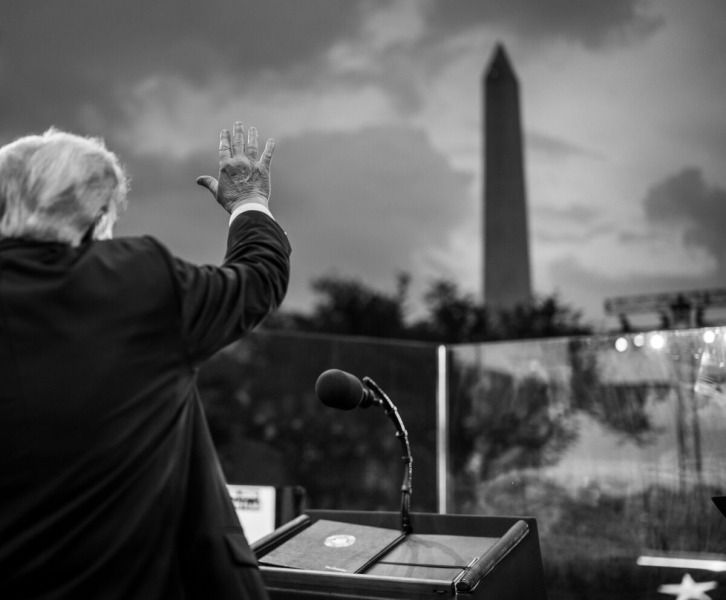 Безусловная капитуляция!: Трамп говорит, что знает, где скрывается Хаменеи и пока убивать его не будет