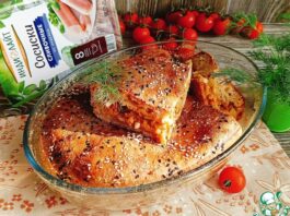 Дрожжевой пирог с капустой и сосисками