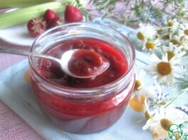 Джем из ревеня, клубники и изюма