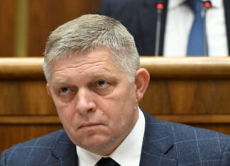 Фицо призвал не голосовать за санкции против РФ, ведь Словакия не должна «страдать из-за Украины»