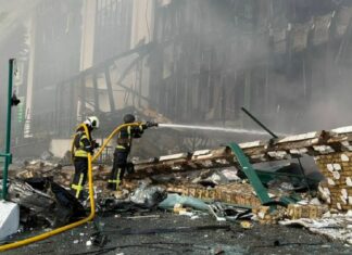 FT: Россия во время атаки на Киев повредила офис Boeing