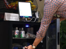 ИИ доверили управлять настоящим магазином. Получилось плохо — безумные скидки и кризис личности